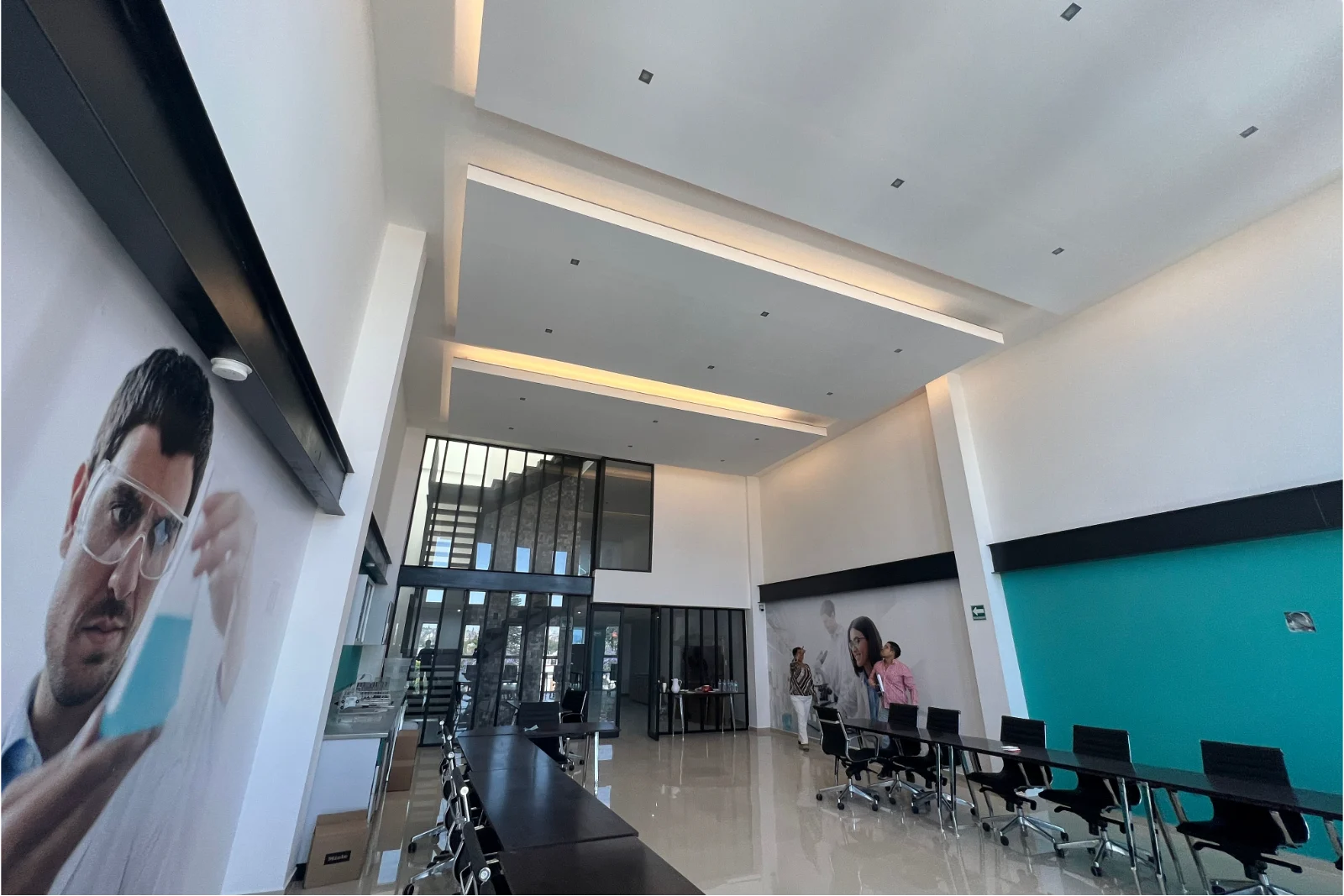 Diseño arquitectónico industrial eficiente - Fachadismo Querétaro